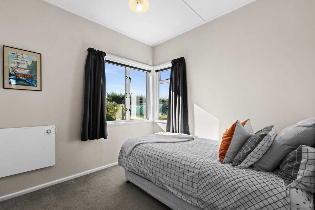 934 riverslea road south 13