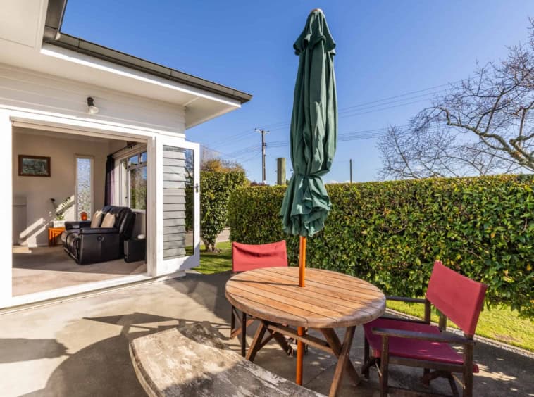934 riverslea road south 21
