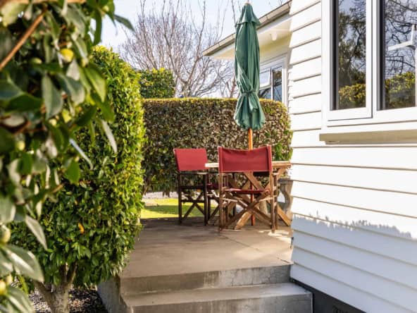 934 riverslea road south 27